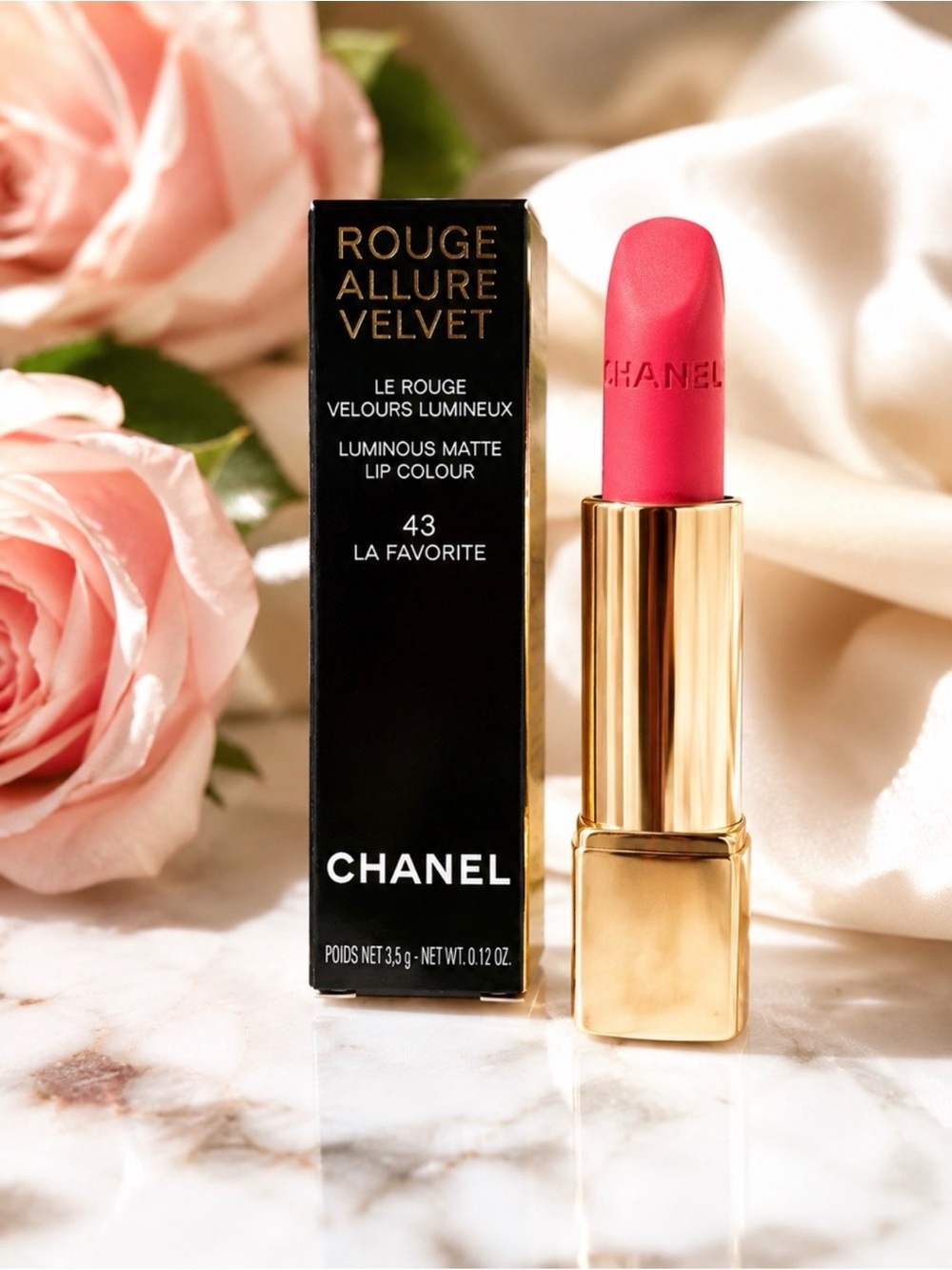 CHANEL Rouge Allure Velvet
Luminous Matte Lip Colour 43 La
Favorite